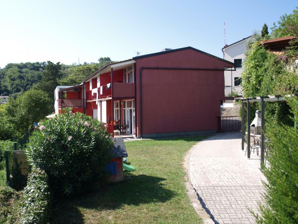 Lavanda Fiesa Apartment *
